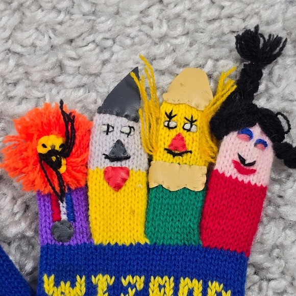 Vintage Wizard of OZ‎ Kids Gloves Finger Puppets Knit 80s - Picture 2 of 5
